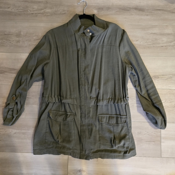 Green Jacket - Picture 1 of 8